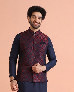 Men Woven Regular Fit Nehru jacket-image-3
