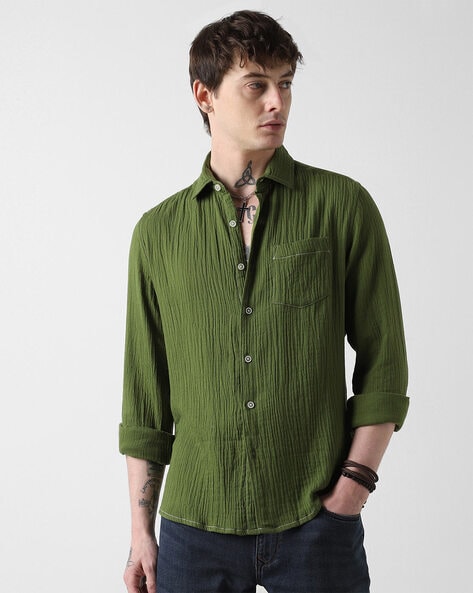 Men Slim Fit Shirt with Patch Pocket