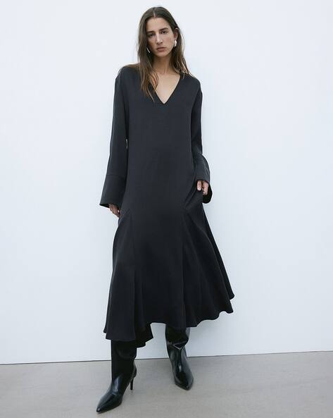 chinese dress ladies H&M Black Cap Sleeve Crew Studded Rhinestone A Line Fit & Flare Mini D –  Brie