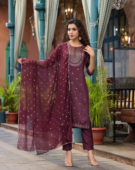 Women Round-Neck Straight Kurta Set Price in India