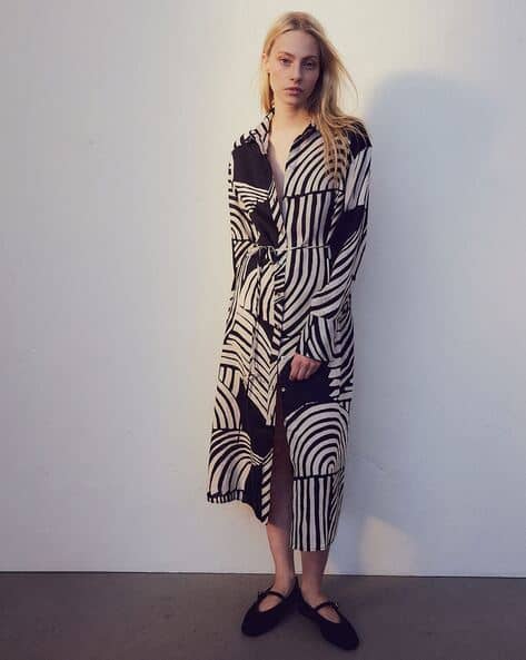 Buy Black/Patterned Dresses for Women by H&M Online | Ajio.com Buy Black/Patterned Dresses for Women by H&M Online | Ajio.com