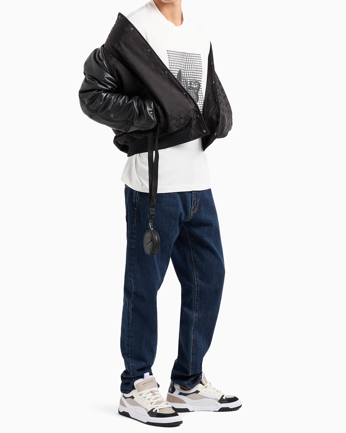 Buy ARMANI EXCHANGE Men Lightly Washed J16 Straig Online | Ajio.com