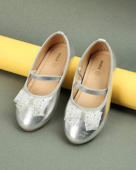 Buy Grey Casual Shoes for Girls by MAX Online | Ajio.com