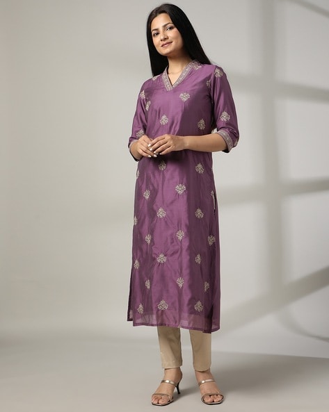 Women Embroidered Straight Kurta