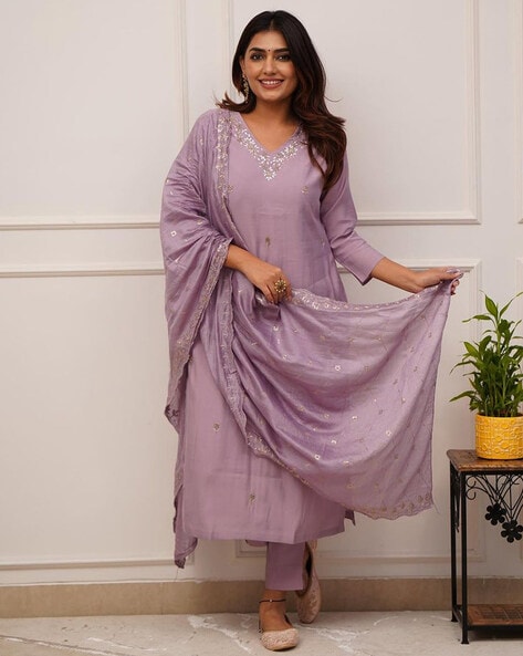  Woman Kurta Set