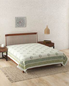 Bed Sheet With Pillow Covers