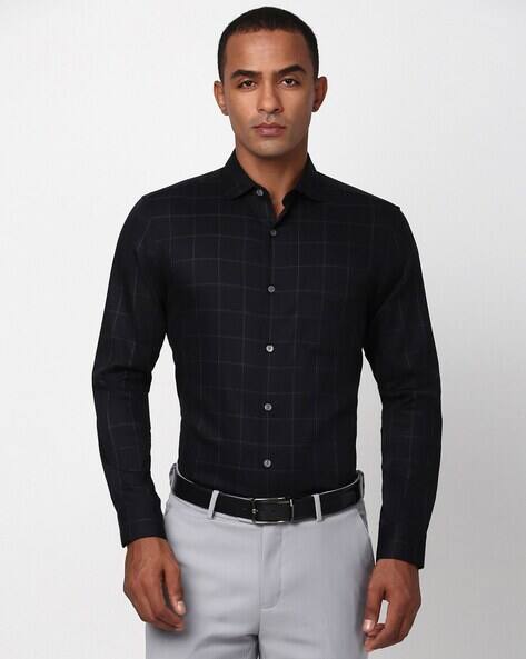 PETER ENGLAND Men Slim Fit Checked Spread-Collar Shirt
