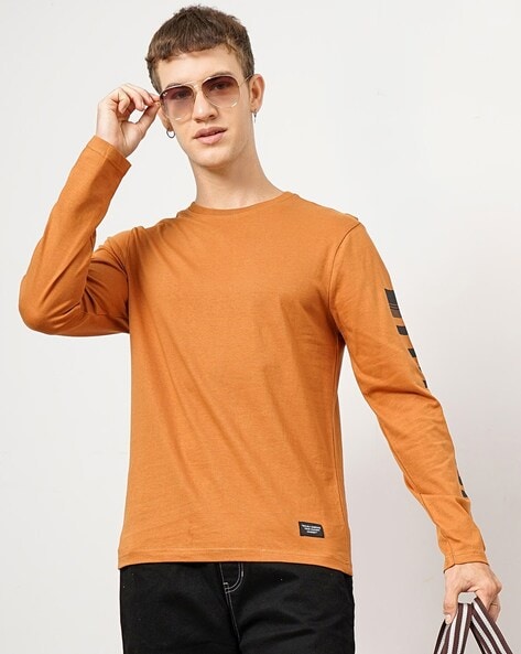 Men Typographic Print Slim Fit Crew-Neck T-Shirt