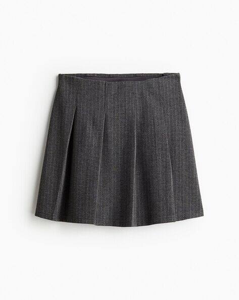 G tech pleats skirt set THEREDTHREAD Lavender Cotton Shirt & Grey