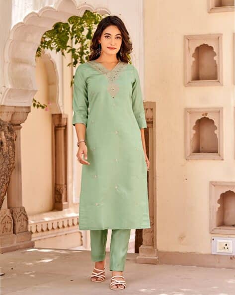 Buy Green Kurta Suit Sets for Women by Japnaam Online