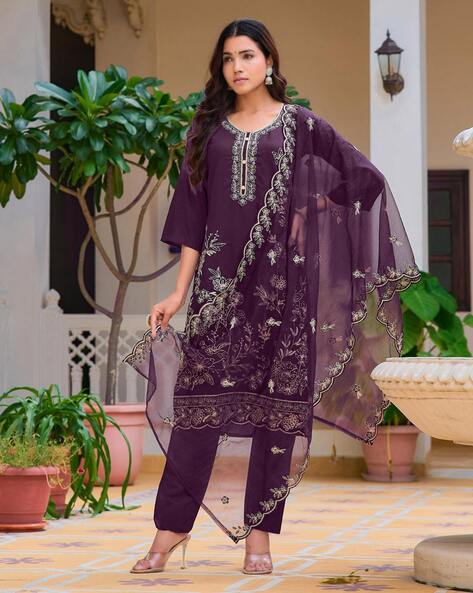 Women Embroidered Straight Kurta Set Price in India