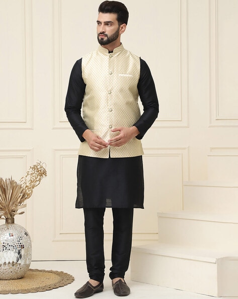 Sojanya Mandarin Collar Kurta Pyjama Set