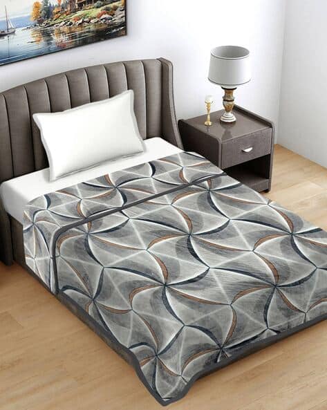 Buy Multicolor Blankets, Dohars Quilts for Home Kitchen by