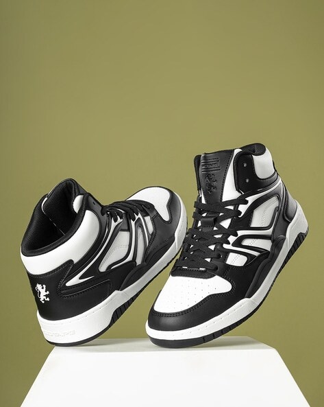 Men Colourblock Lace-Up Sneakers