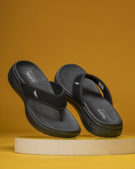 Red tape sandals offers sales