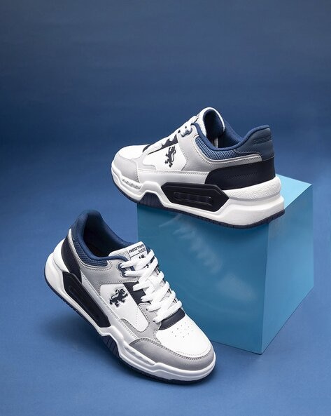 Men Low-Top Lace-Up Sneakers