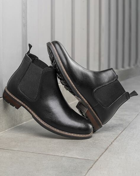 Flat boots mens online