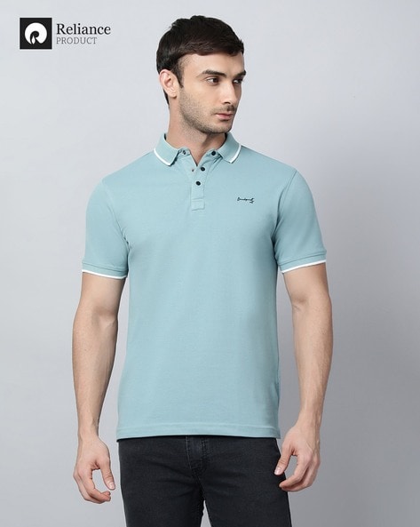 Men Regular Fit Polo T-Shirt with Contrast Tipping