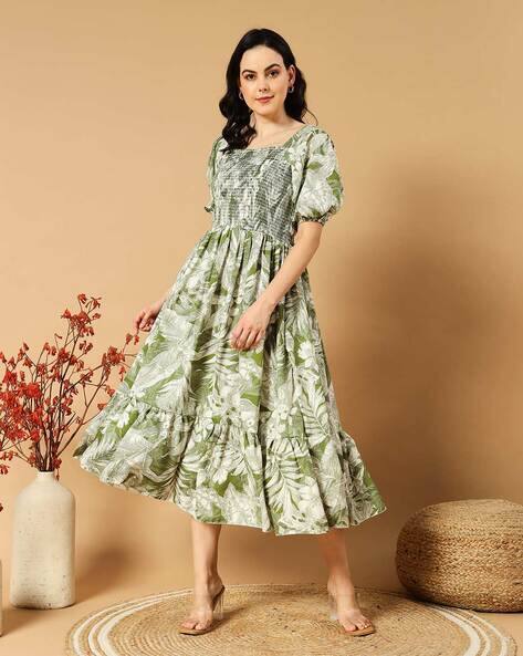 slim fit dress slacks Zapaka Women Green A Line Prom Dress with Slit Pleated Spaghetti Straps Appliqued Corset Long Evening Dress with Tulle and Sequins, Green / UK24 main image 1