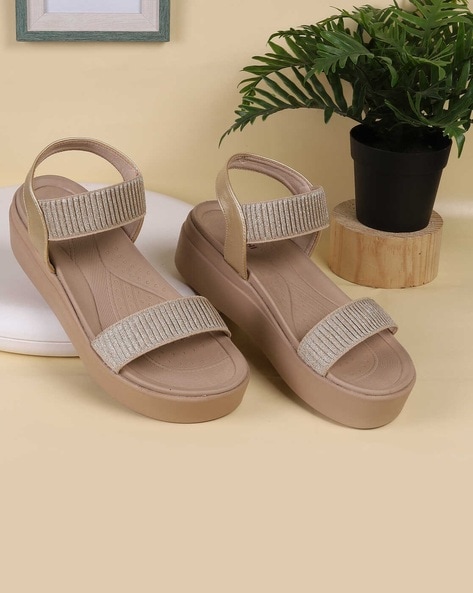 Mochi Women Wedges with Synthetic upper