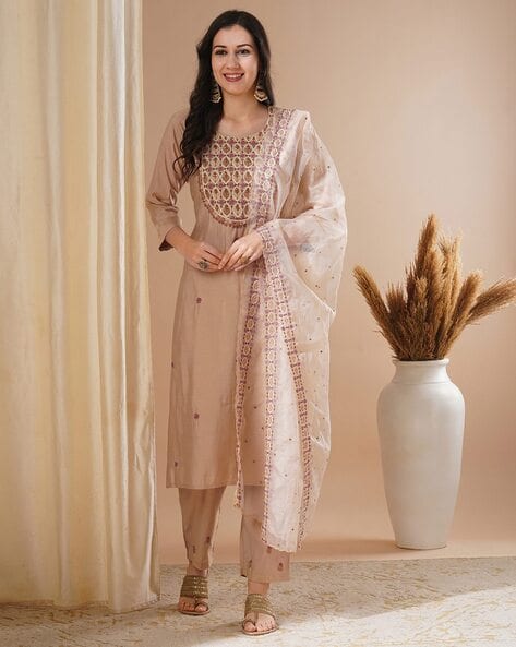 Women kurta set Price in India