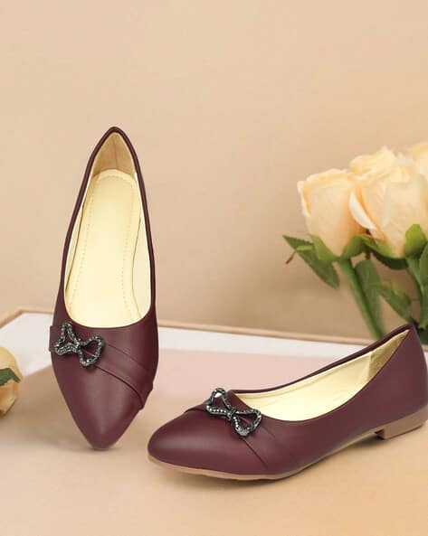 Women Pointed-Toe Slip-On Ballerinas