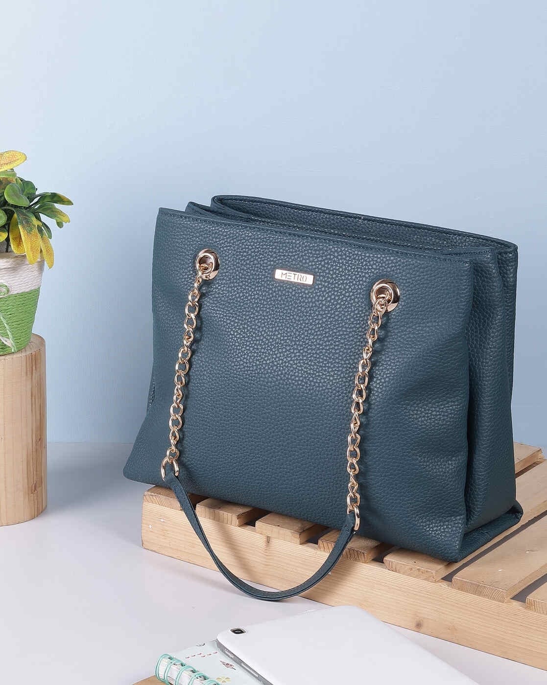 新品未使用　OVAL Shoulder Strap Bag meong blue 新品未使用 OVAL Shoulder Strap Bag meong blue shoulder