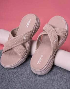 Women Open-Toe Slip-On Flip-Flops