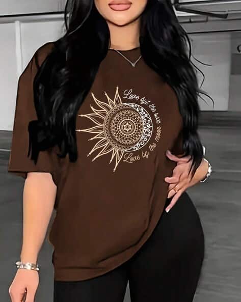 TOGS & TERRE Women Graphic Print Round-Neck T-Shirt