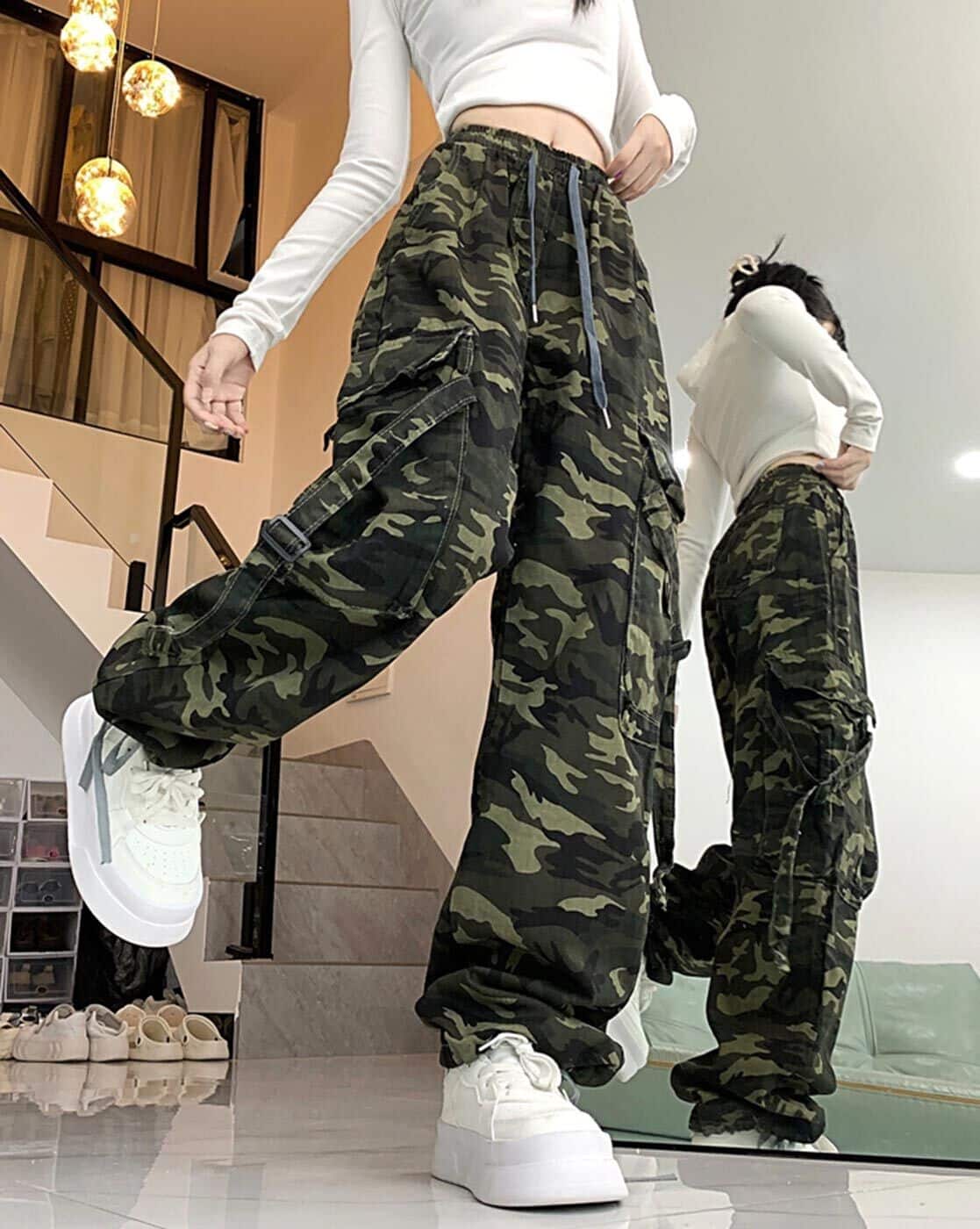 drawstring camo print joggers womens