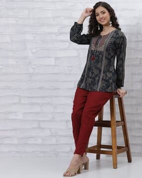 Women Printed Tunic-image-27