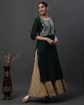 aurelia Women Embroidered Straight Kurta-picture-10
