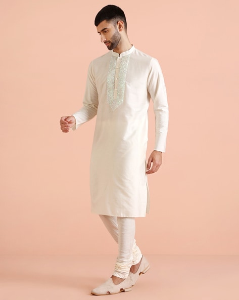 Kisah Men Embellished Kurta