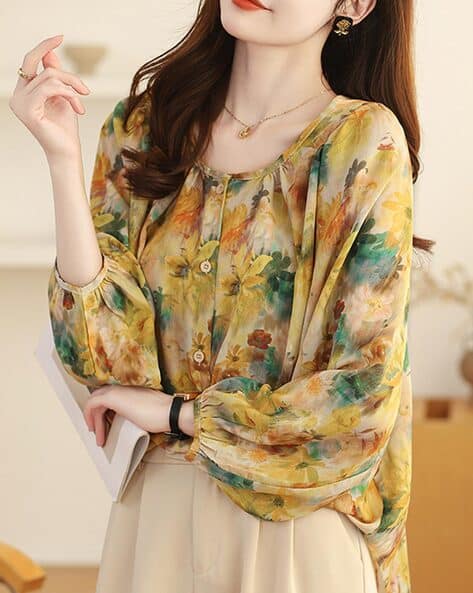 Lulu & Sky Women Floral Print Regular Fit Top