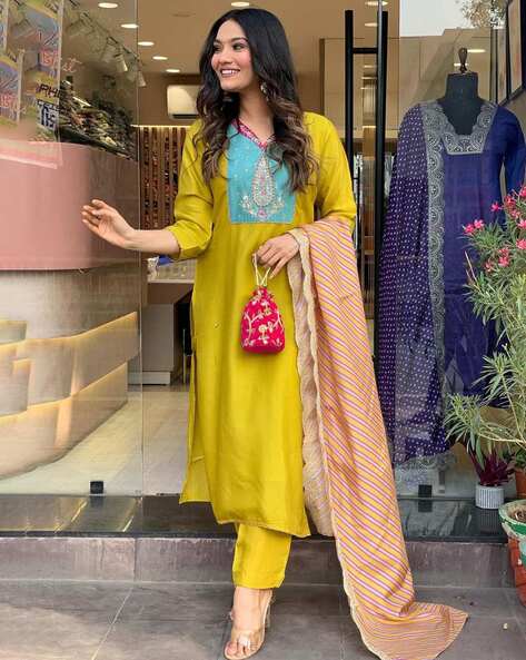 Women Embroidery Straight Kurta Set Price in India