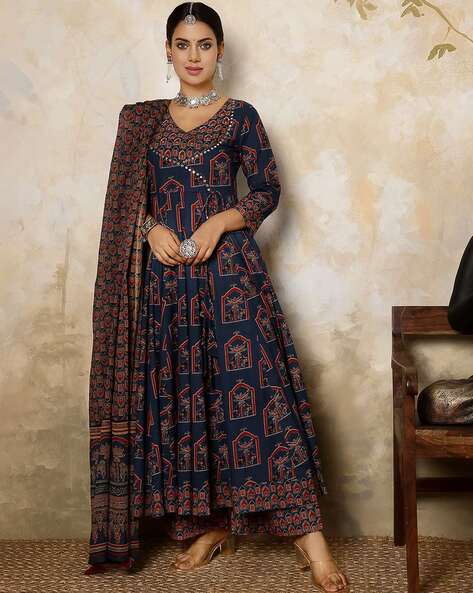 Women Animal Print Flared Kurta Set