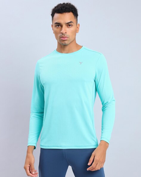 Men Round-Neck Slim Fit T-Shirt