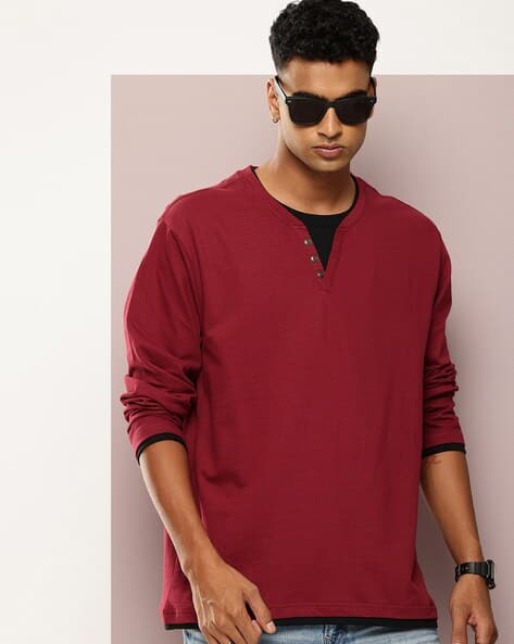 Solid V-neck T-shirt