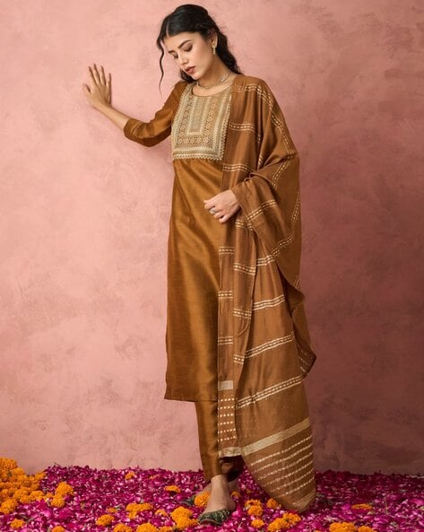 Embellished & Embroidery Straight Kurta Set