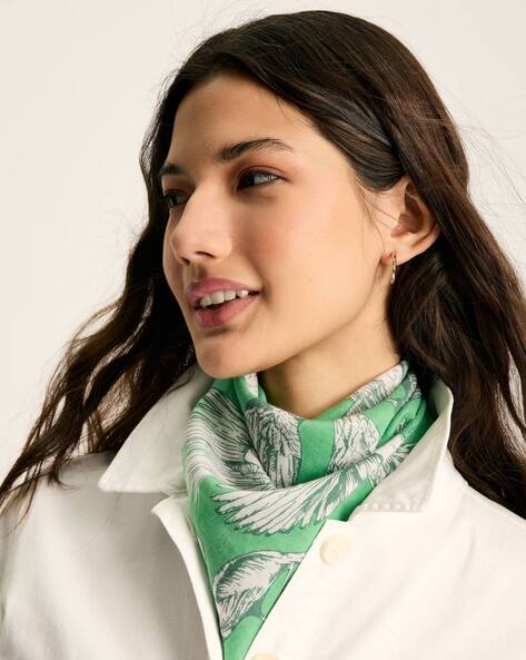 Women Floral Scarf Price in India