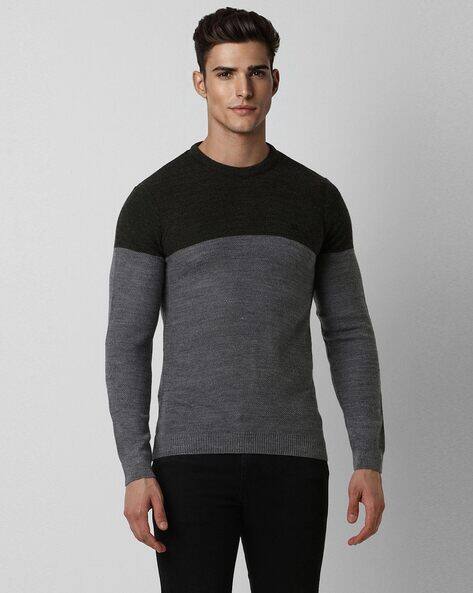 PETER ENGLAND CASUALS Men Colourblock Regular Fit Crew-Neck Pullover