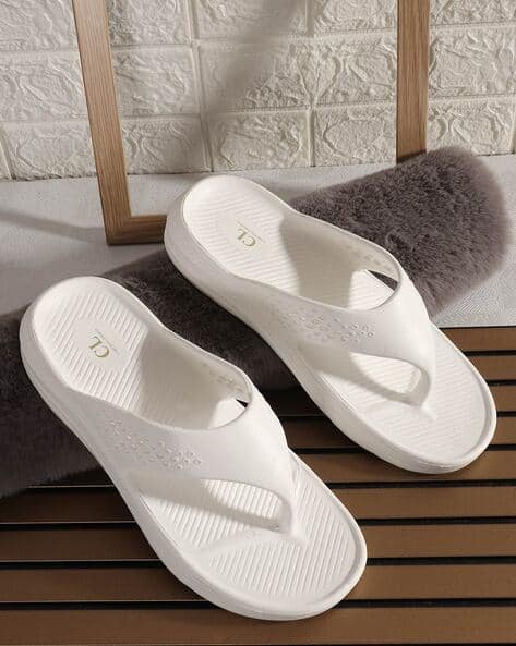 Men Typographic Print Thong-Strap Flip-Flops