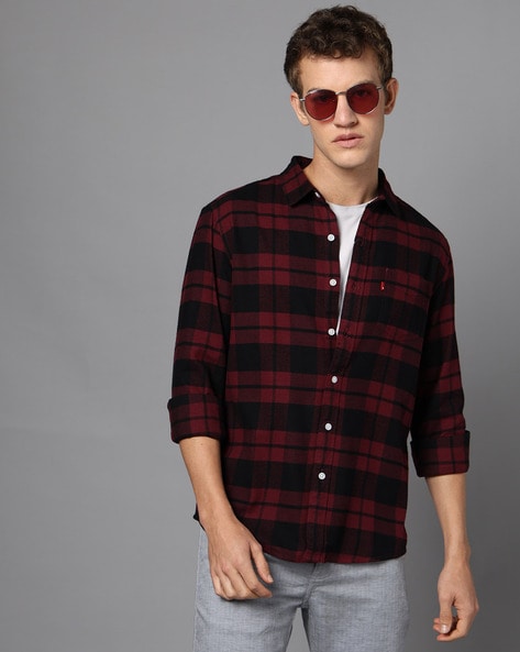 Levis Men Checked Slim Fit Shirt