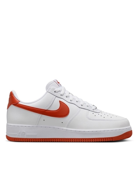 Men Air Force 1 '07 Lace-Up Sneakers