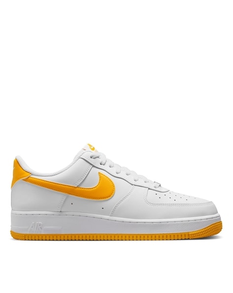 Men Air Force 1 '07 Lace-Up Sneakers