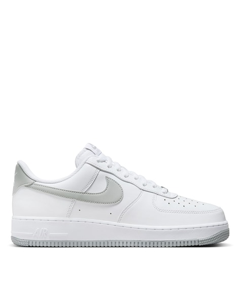 Men Air Force 1 '07 Lace-Up Sneakers