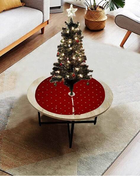 maroon tree skirt