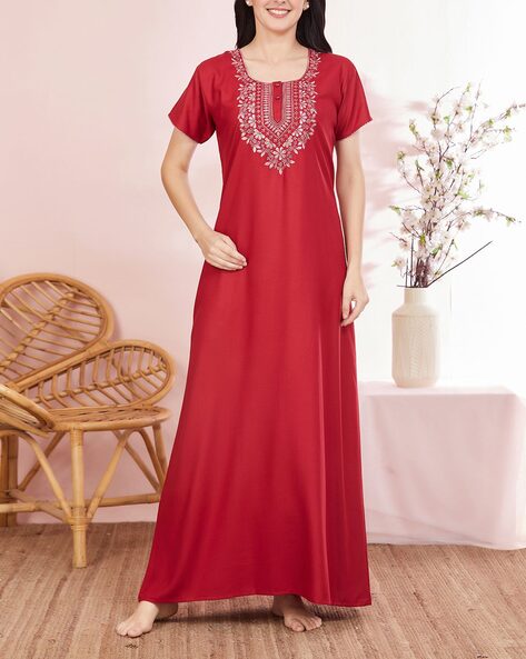 Sand Dune Women Embroidered Round-Neck Nightie