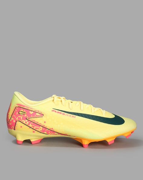 Buy Yellow Sports Shoes for Men by NIKE Online | Ajio.com