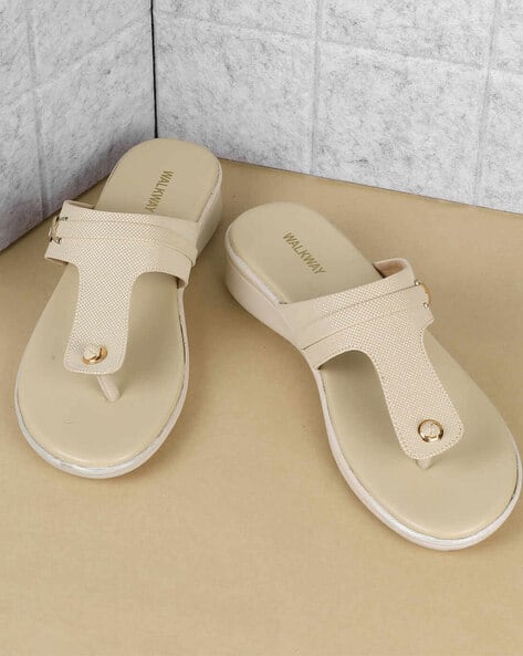 Women T-strap Flip-Flops with Synthetic Upper